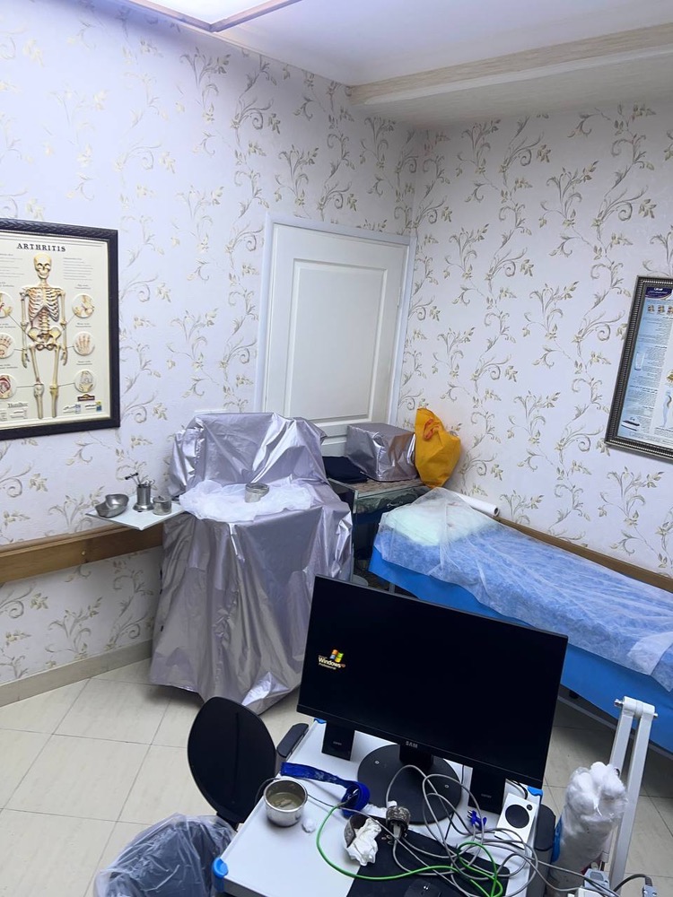 آقای دکتر فاروق نایبی